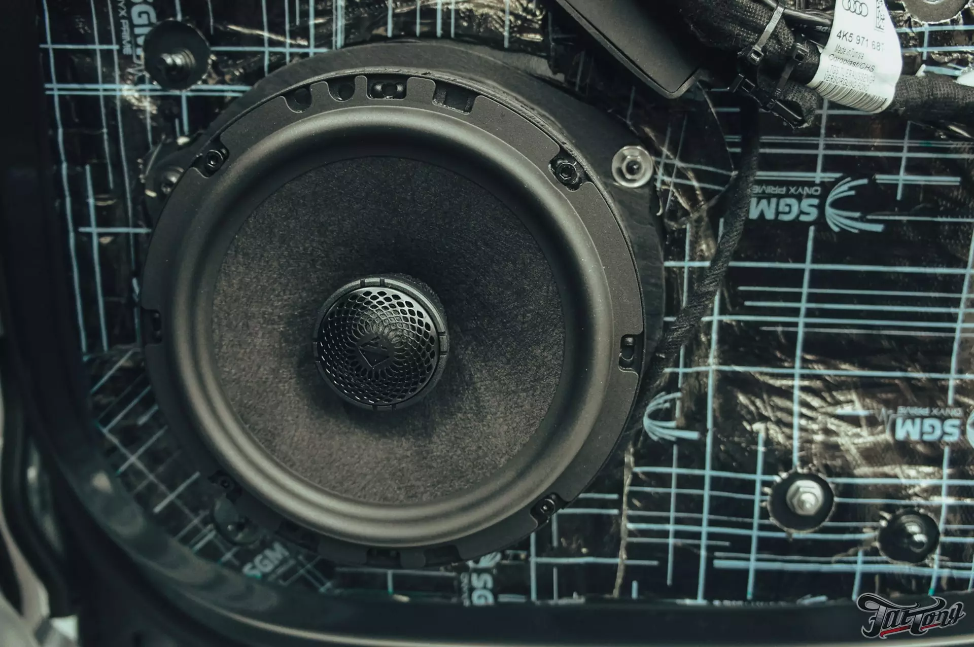 Audi A6. Комплексная шумоизоляция. Установка музыкальной системы. Кованые диски